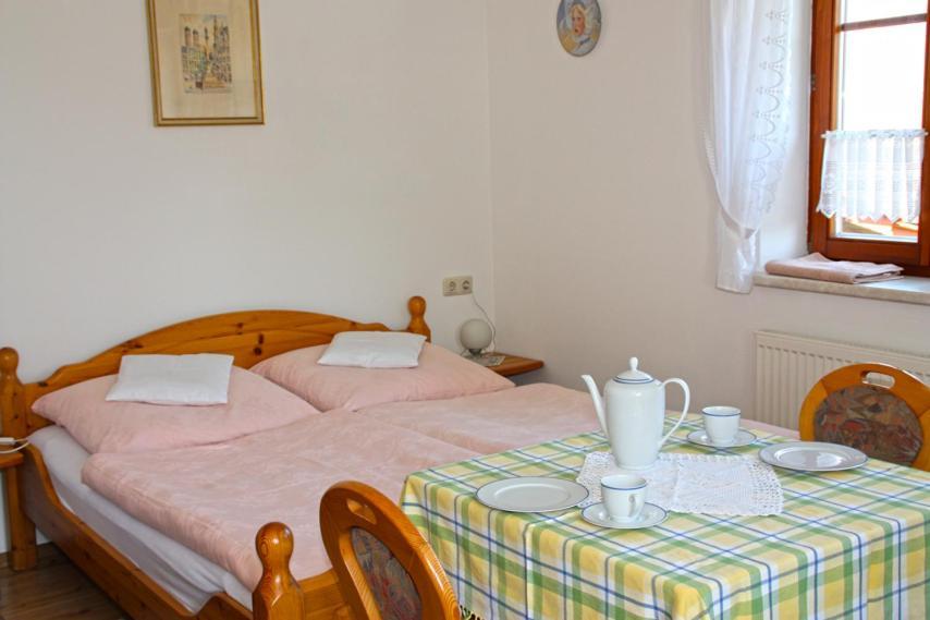 Gaestehaus Gertraud Neualbenreuth Extérieur photo